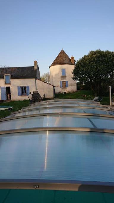 Tour De Bablou - Insolite Allouis Eksteriør bilde