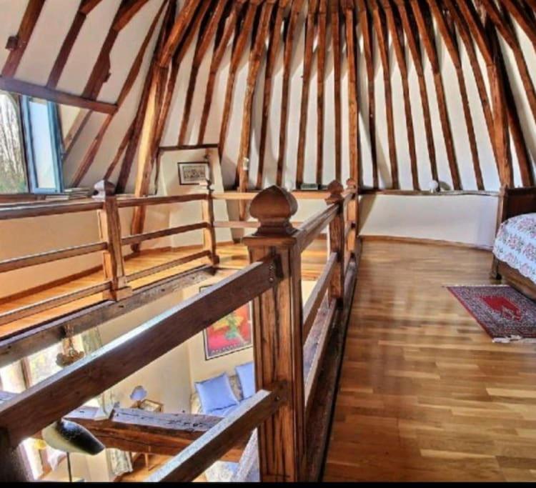 Tour De Bablou - Insolite Allouis Eksteriør bilde